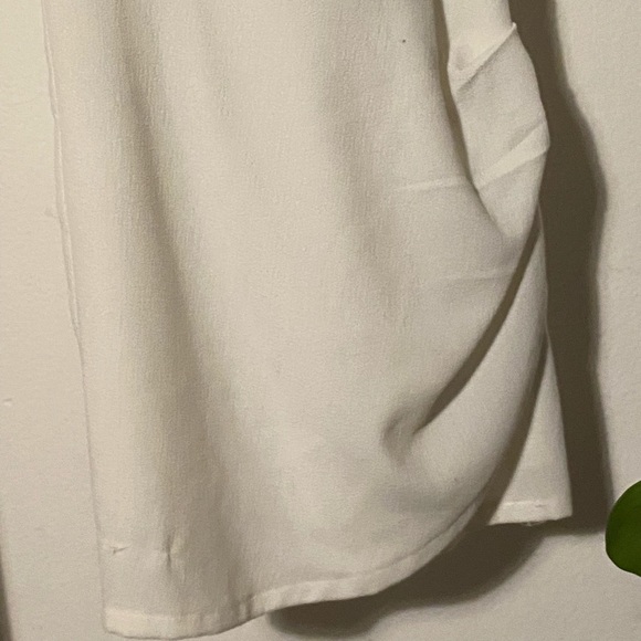 TOBI Little White Dress V-Line Backless Dress - Picture 9 of 9